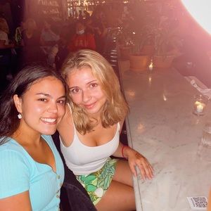 Meet your Posher, Dora